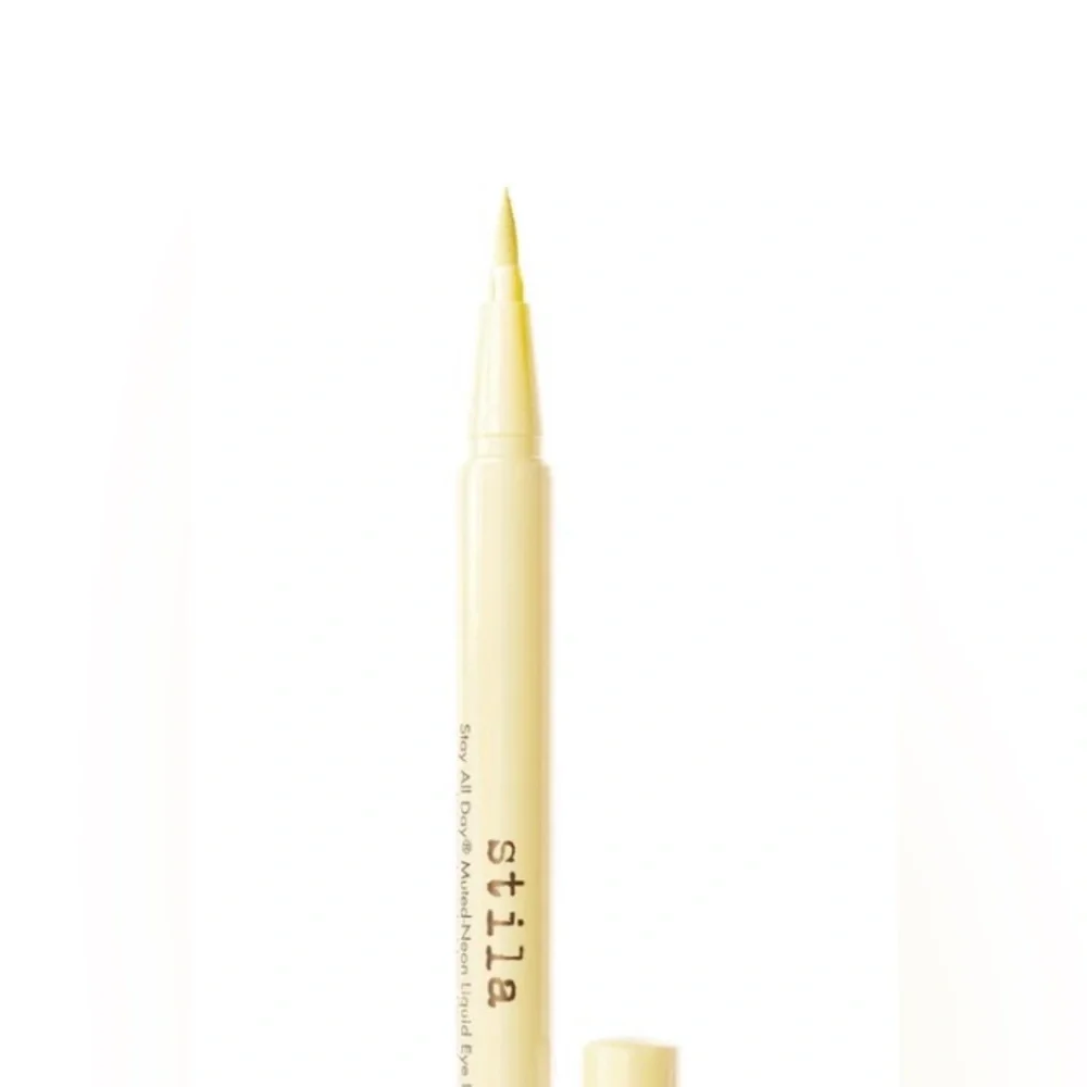 Stila MellowYellow Liquid Eyeliner